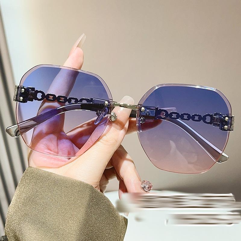 New Frameless Women's Outdoor Sunglasses, Trendy and Fashionable, UV Resistant Sunglasses