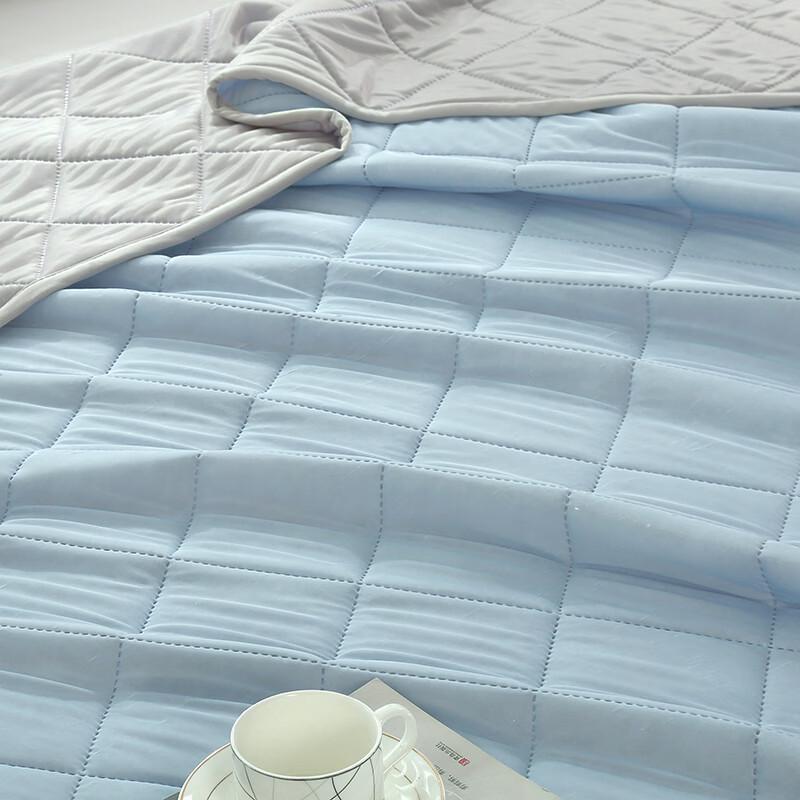 Baiweisi Ice Silk Cooling Summer Quilt