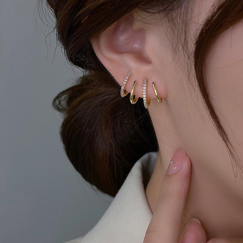 LATS Korean Earing Claw Ear Hook Clip Earrings for Women Four-Prong Crystal Gold Color Ear Earrings 2022 New Fashion