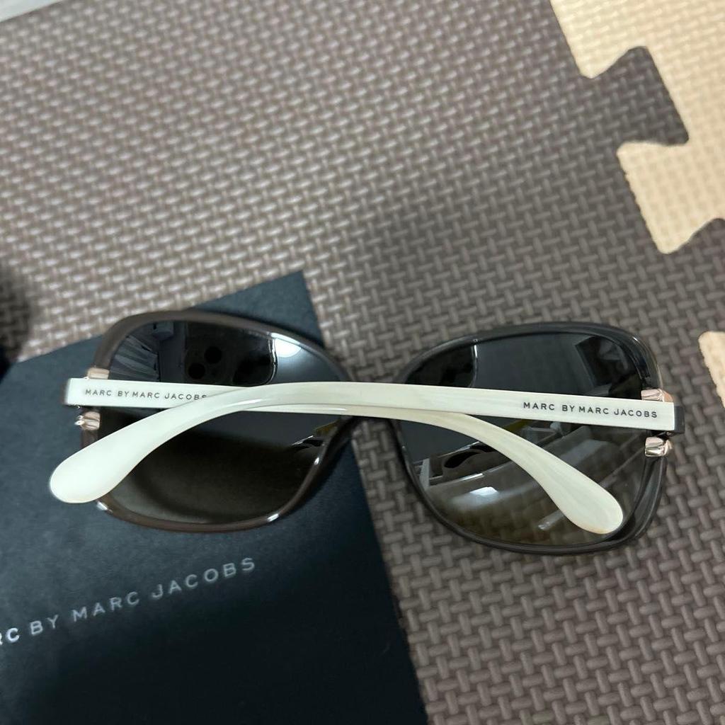 Used [Shipping today] MARC JACOBS sunglasses with case