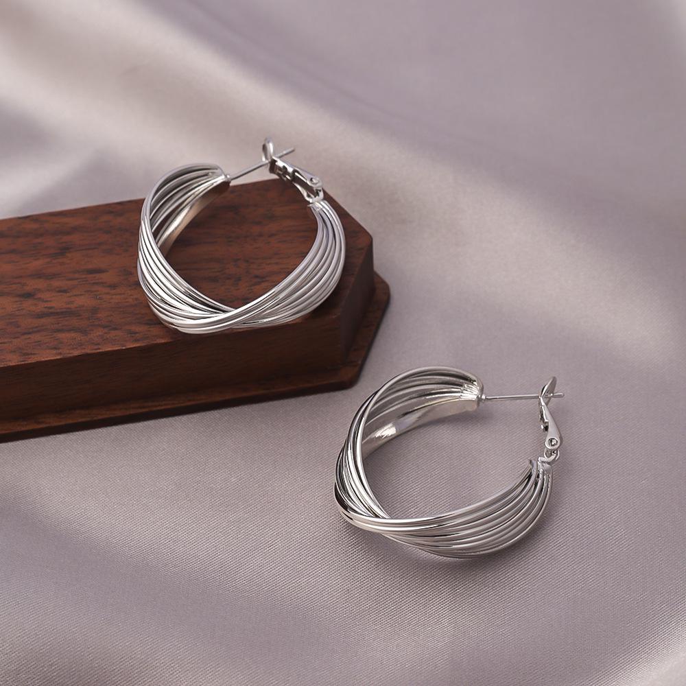 Exaggerated Twisted Hoop Earrings: Trendy Women's Fashion Jewelry