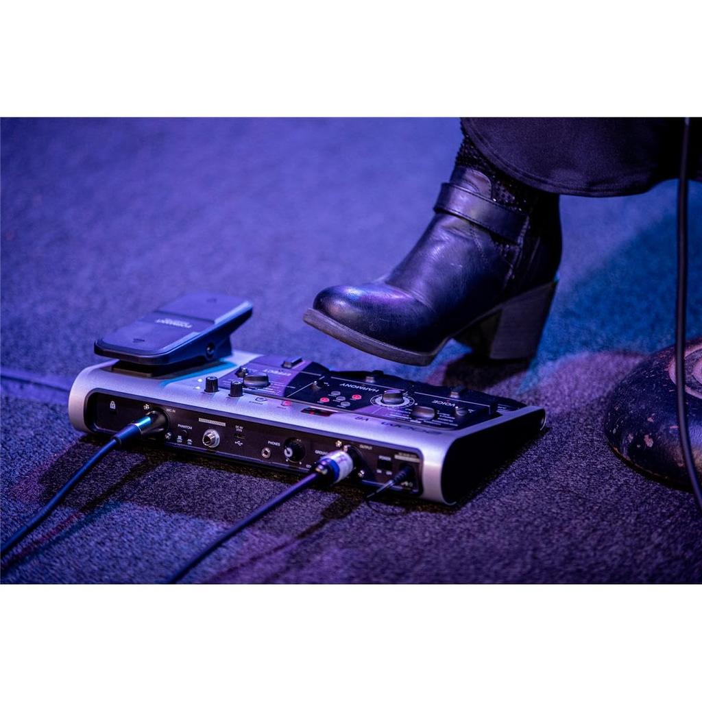 Zoom V6-SP Vocal Effect Pedal Formant Control Harmony Looper 10 Studio-Grade Effects for Studio and Live Performance