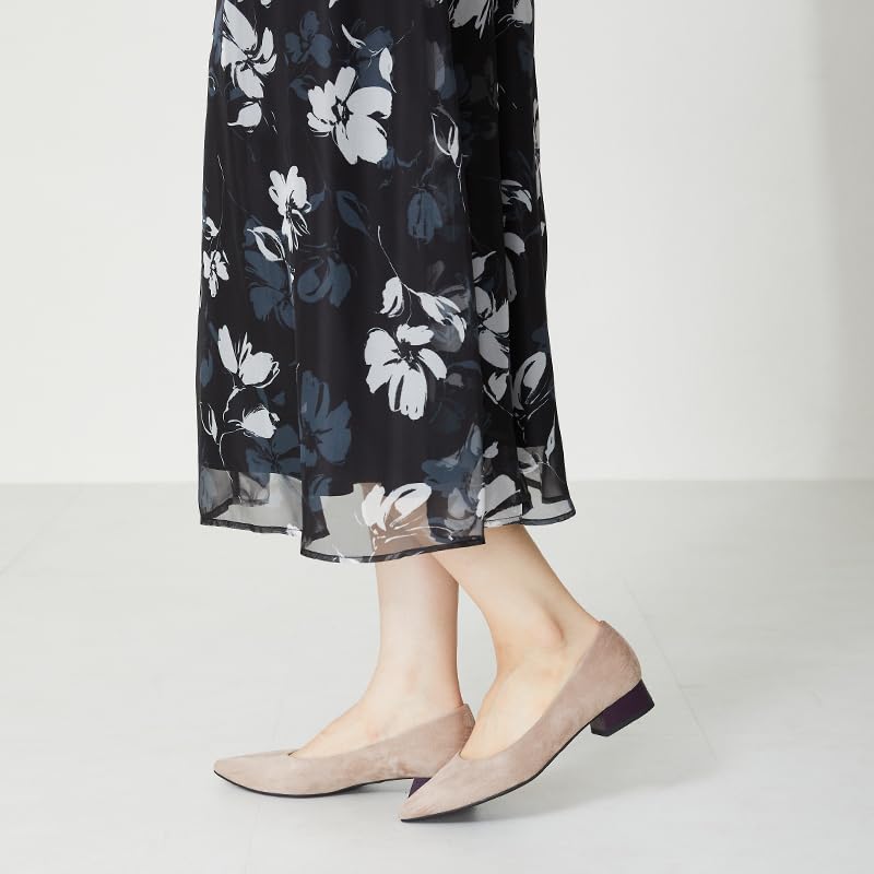 Women's Pointed-toe Pumps, Available In Large and Small Sizes, Comfortable To Walk In, with a Thick Heel and Thick Cushioning. Product Code: 42302.