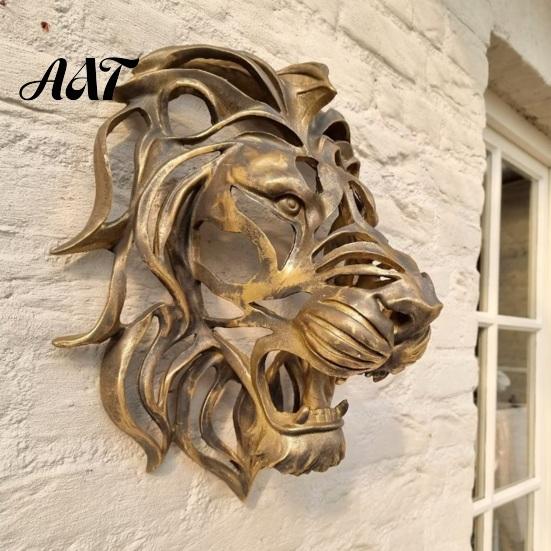 Retro Bronze Home Wall Ornament Lion Sculpture, Resin Decorative Art, 3D Animal Head Sculpture for Living Room Figurine, Hollow Hanging Pendant Indoor