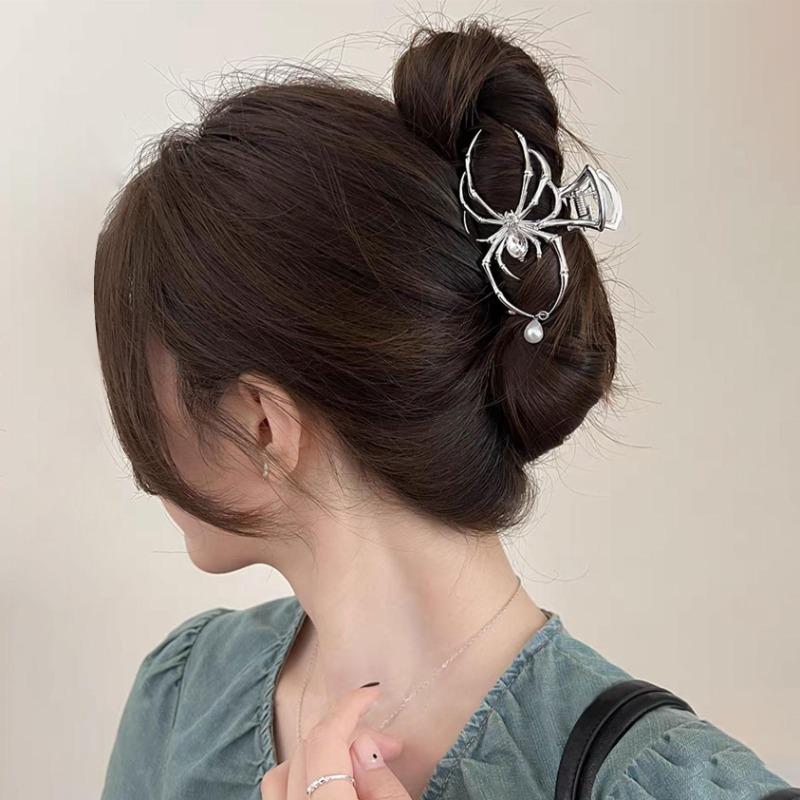 1Pc Halloween Black Spider Hair Claw Clips with Pearl Charm Design,Metal Gothic Punk Hair Clips Strong Hold Hair Accessories