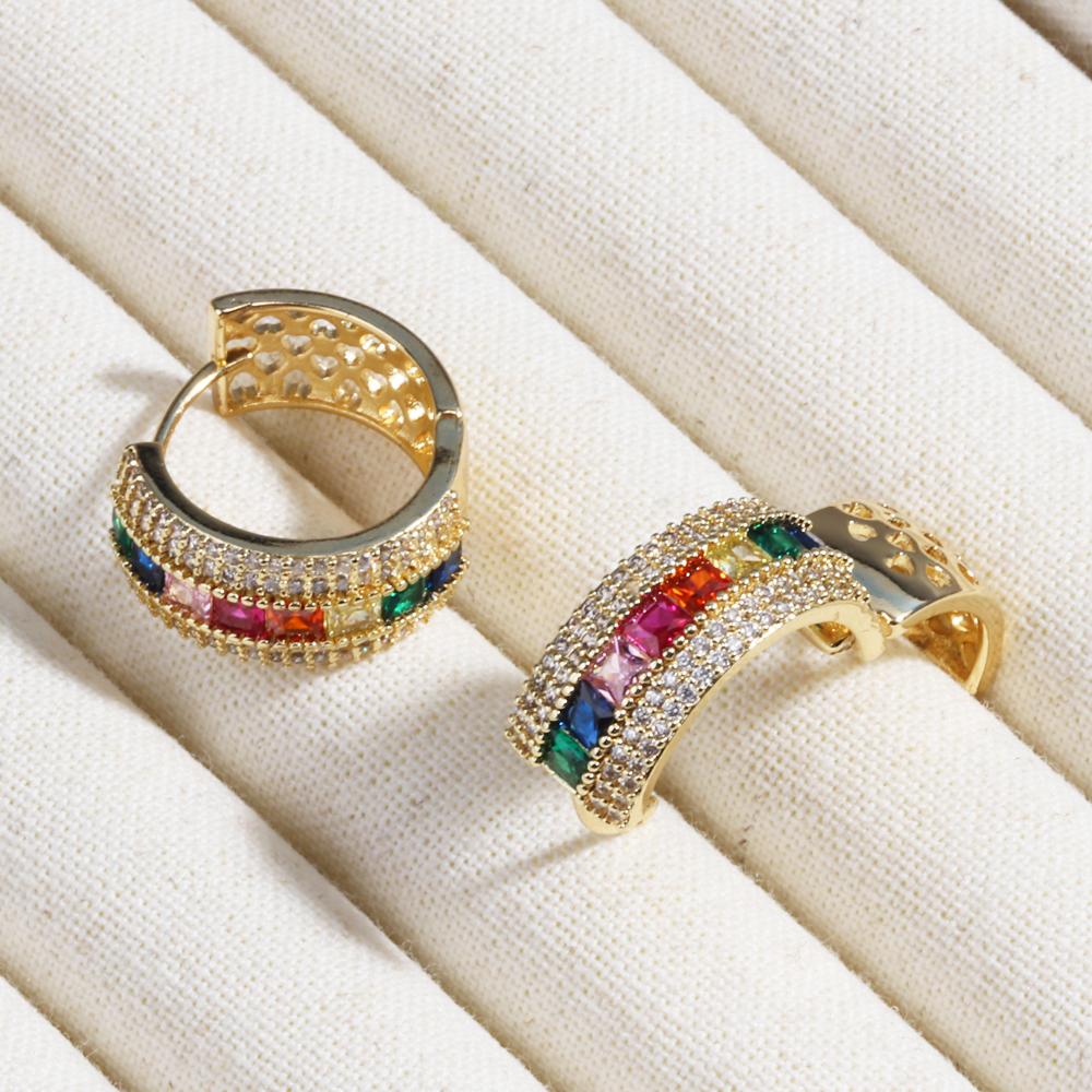 New Luxury Elegant Chunky Round Rainbow Zirconia Hoop Earrings for Women Multicolored CZ Stones Ear Fashion Party Jewelry Gifts