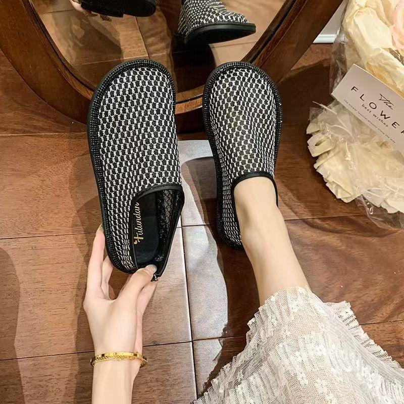 

Woman s Summer New Flat Sole Mesh Casual Shoes Soft Sole Non Slip Lightweight Slip On Cave Shoes Round Toe Hollow Out Sandals 35 чорний