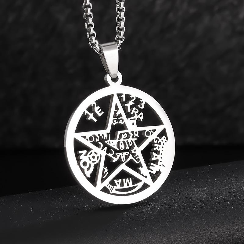 Hollow Five-pointed Star Men s Retro Fashion Trend Jewelry Pendant Necklace 60CM(Necklace Long)