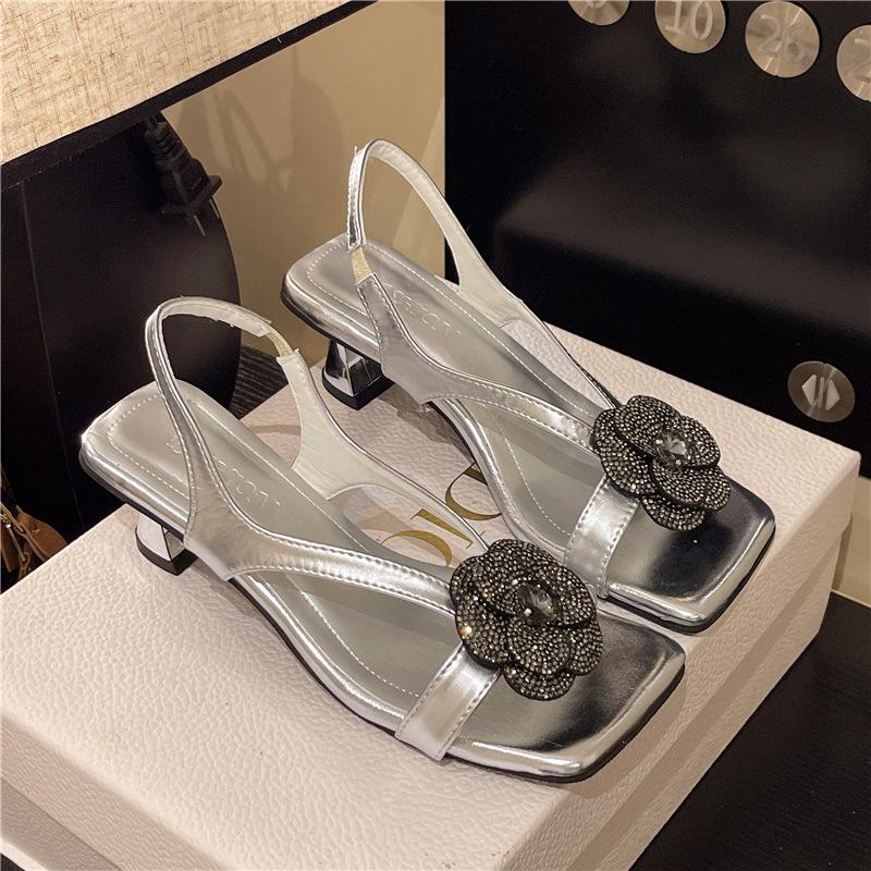 Fashion square head high heels 2025 summer new temperament camellia flower hollow thin heel versatile elastic sandals