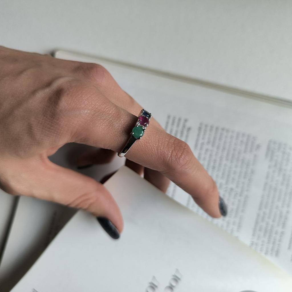 Silver Ring with Natural Sapphire 1.917ct, Emerald, Ruby, Item Weight 3.2 G (2182351)