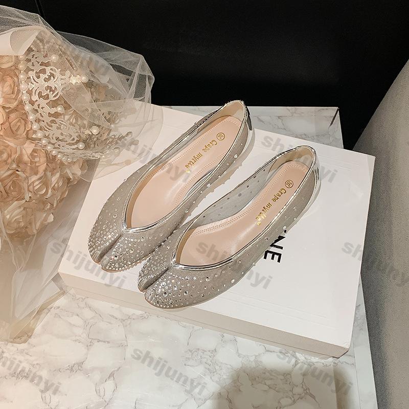 Fashion Women's Rhinestone Sandals 2025 Summer New Breathable Comfortable Casual Shoes Fashion Lightweight Slip On Mary Jane Tabis Shoes