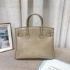 Borsa a tracolla da donna in pelle di vacchetta pressata effetto coccodrillo verniciata platino con tracolle per pendolari di grande capacità fonte