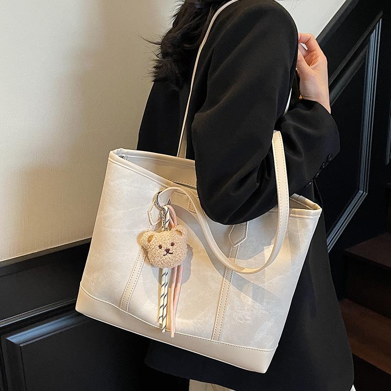Casual commuting women's large-capacity bag 2025 autumn new fashionable simple foreign style hand-to-shoulder tote bag