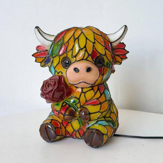 Rainbow Stained Glass Animal Night Light, USB Powered Retro Highland Cow/Koala/Squirrel Resin Lamp for Bedroom, Desk, Home Decor