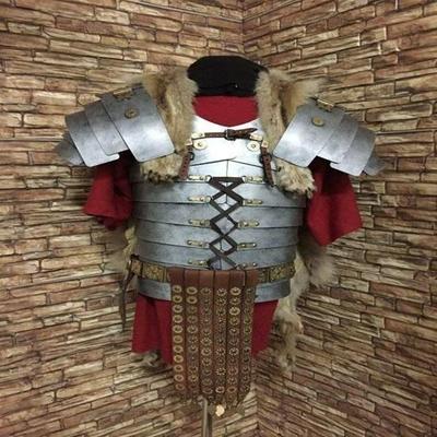 Solido costume da soldato legionario centurione romano medievale costume da ufficiale di Roma perfetto per Natale