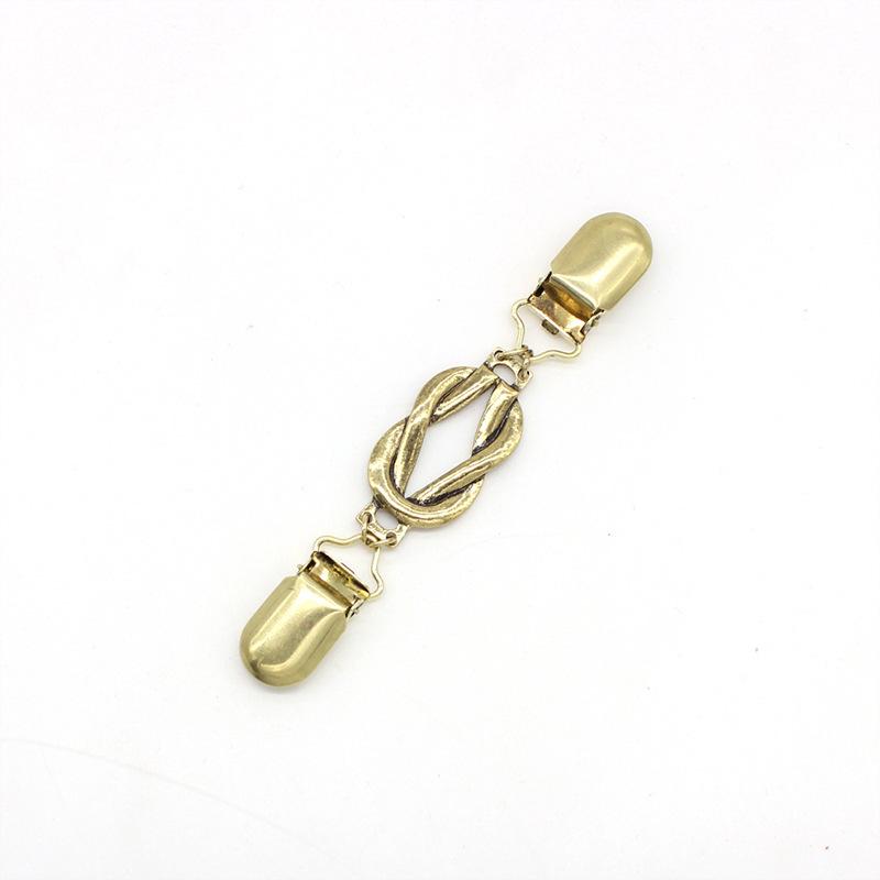 Luxe Retro Cardigan Collar Clip Brooch for Women