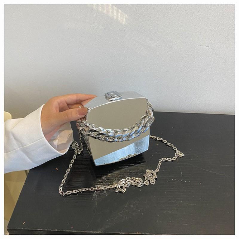 

Ins Internet Celebrity Metal Bag Women s 22 Niche Chain Single Shoulder Cross-slung Lipstick Foreign-style Portable Dinner срібний