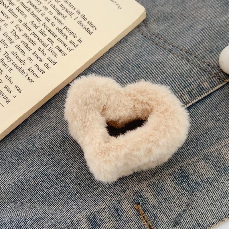 Autumn/Winter Furry Korean Plush Shark Hair Clip - Cute Updo Claw, Cross Clip, One-Word Design