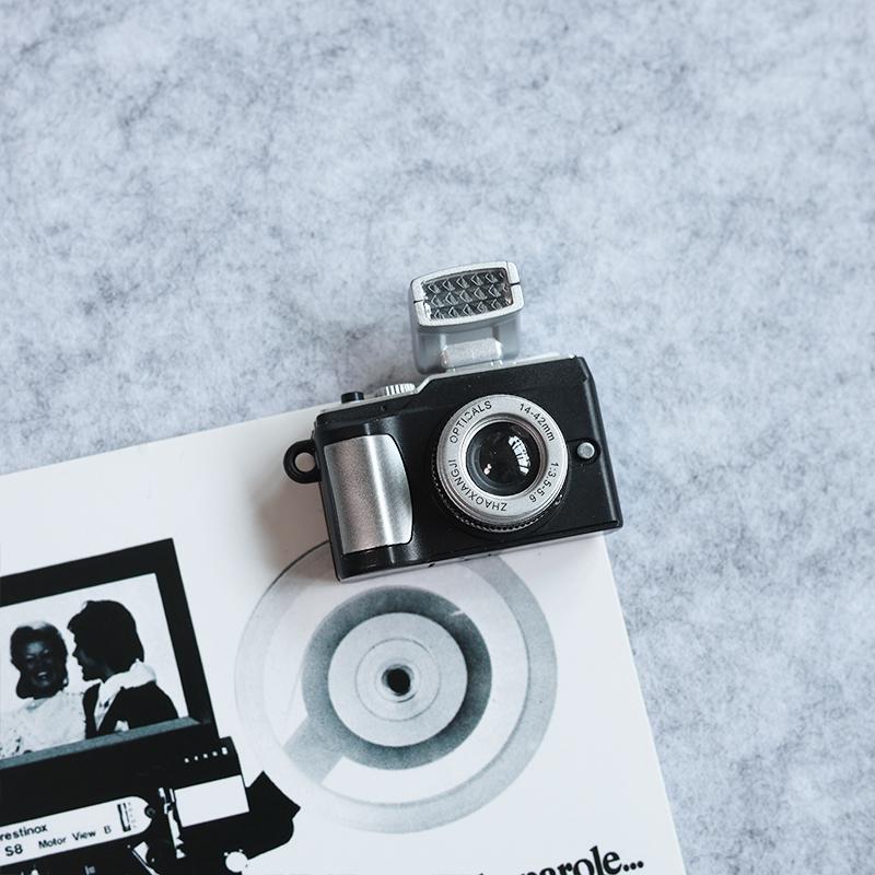 Retro Camera Thumbtacks for Message and Photo Boards