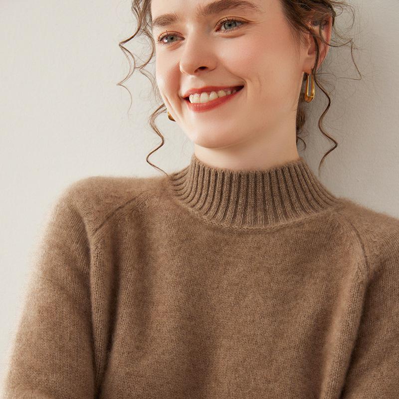 Women's Thickened Cashmere Sweater: Autumn/Winter Half-High Collar, Loose Knit, Versatile Fashion Pullover.