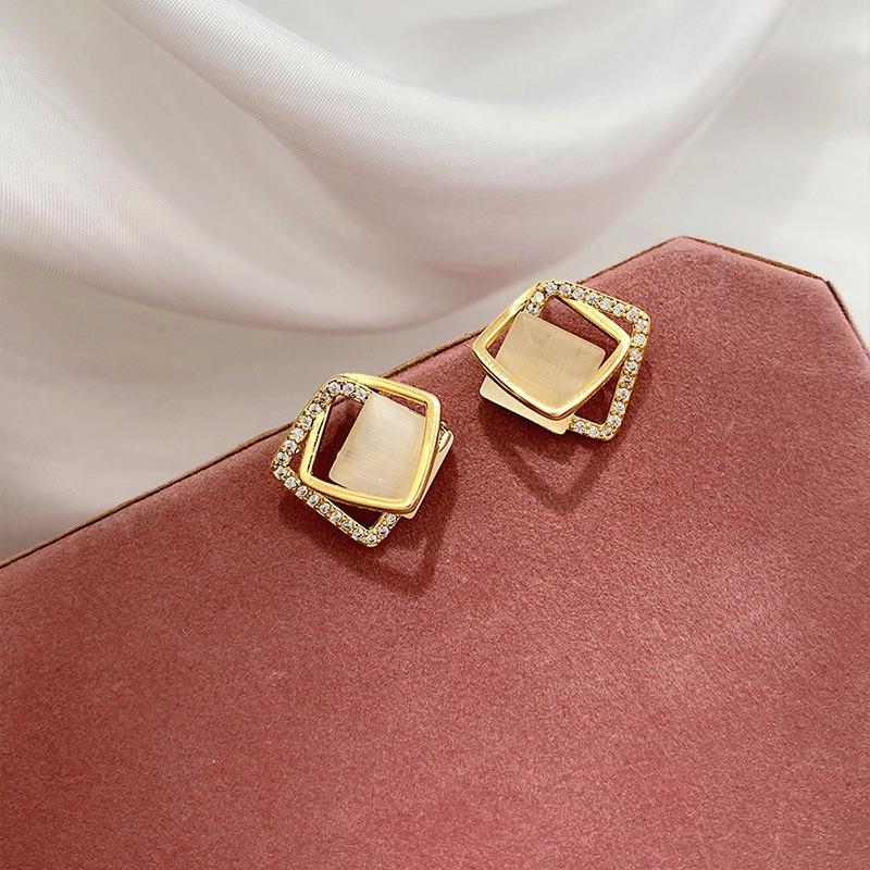 Silver Needle Korea Dongdaemun Temperament New Earrings Geometric Opal Earrings Fashion Versatile New Personalized Earrings