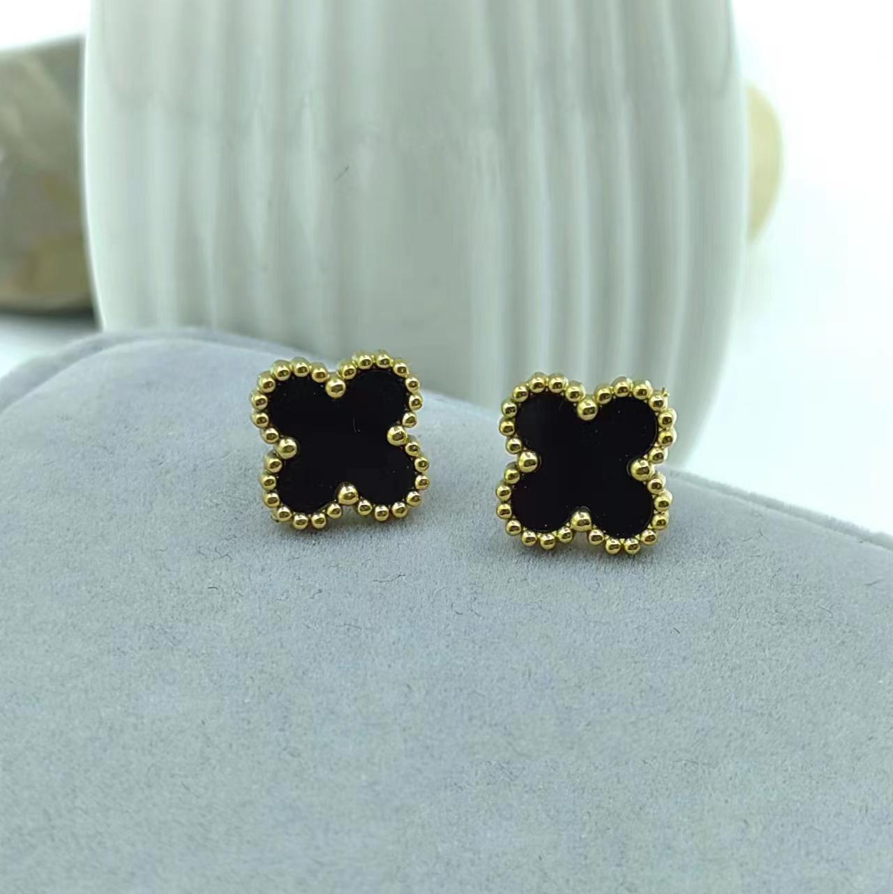 

Модные серьги из титановой стали с четырьмя листами клевера, женские серьги для пожилых людей, высококачественные серьги, темпераментные женские серьги чёрный