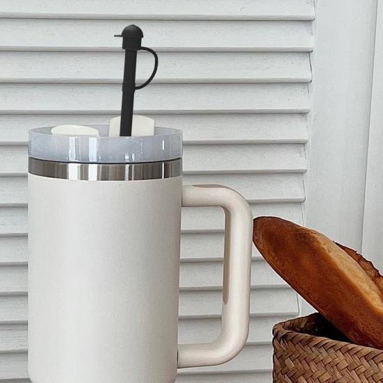 1/6ks sada silikonových brček pro sklenice o objemu 30/40 oz, opakovaně použitelná brčka s kryty, potravinářská snadno čistitelná náhradní silikonová brčka na cesty a venkovní použití