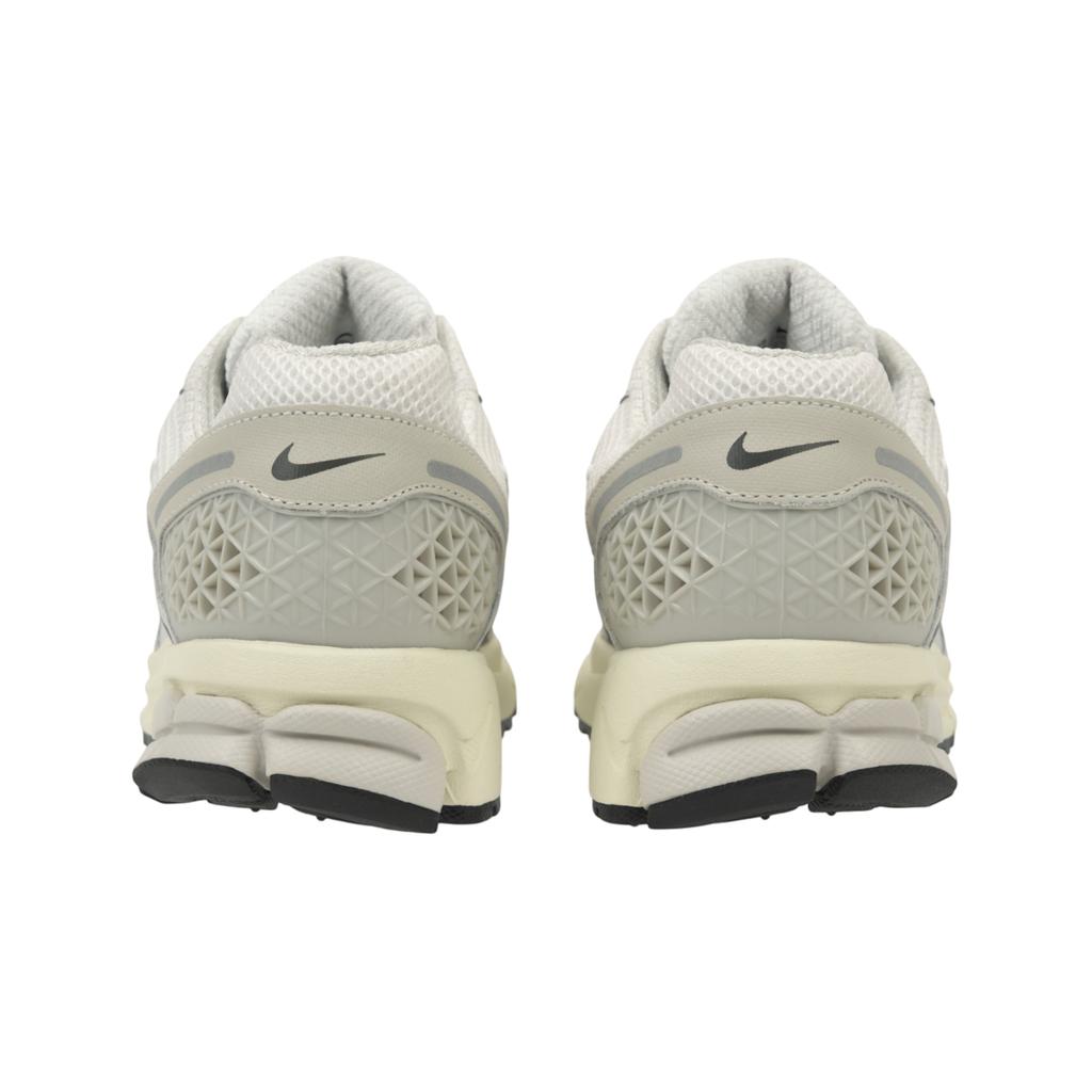 Nike Air Zoom Vomero 5 Platinum Tint Unisex-Sneaker Weiß Kaschmir Eisen-Grau HF0731-007