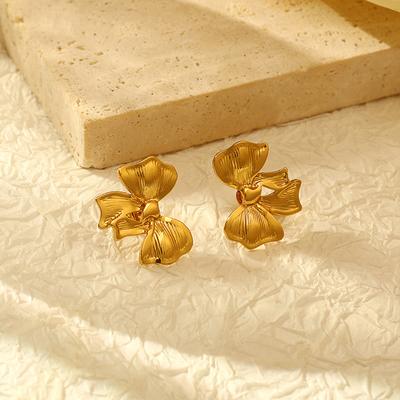 Beliebte Schleife Edelstahl Galvanisierte Ohrringe, Hochwertige Sommer Vielseitige Kleine Frische Exquisite Ohrringe