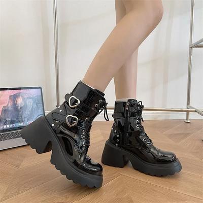 Stil Plattform Frauen Stiefeletten 2024 Neue frauen Motorrad Boot Mode Damen Chunky Schuhe Metall Dekor Schwarz Gothic
