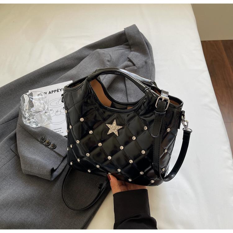 Ballet style rhombus chain handbag women's 2025 new niche single shoulder underarm bag fashionable versatile messenger bag