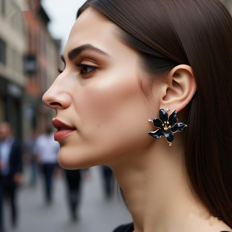 Exquisite high-end three-dimensional flower oil drop earrings, retro fashion personalized flower earrings, temperament versatile stud earrings