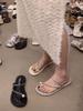 Slippers women's wear 2025 new summer flat out cover toe beach sandals French pinch cold slippers