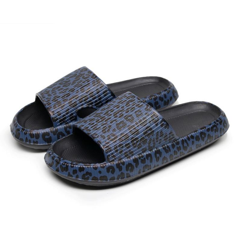 Ladies' Fashionable EVA Slippers with Leopard Print Ladies' Thick Soled Cloud Slippers for Vacation Beach Dormitory Plus Size Women's Shoes