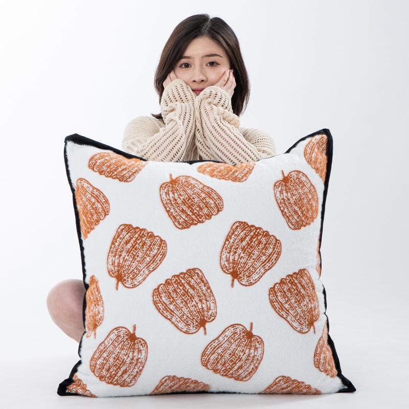 Medieval Style B & B Hotel Throw Pillow Cushion Sofa Living Room Pillowcase Backrest Pad - Soft Fabric Decorative Cushion