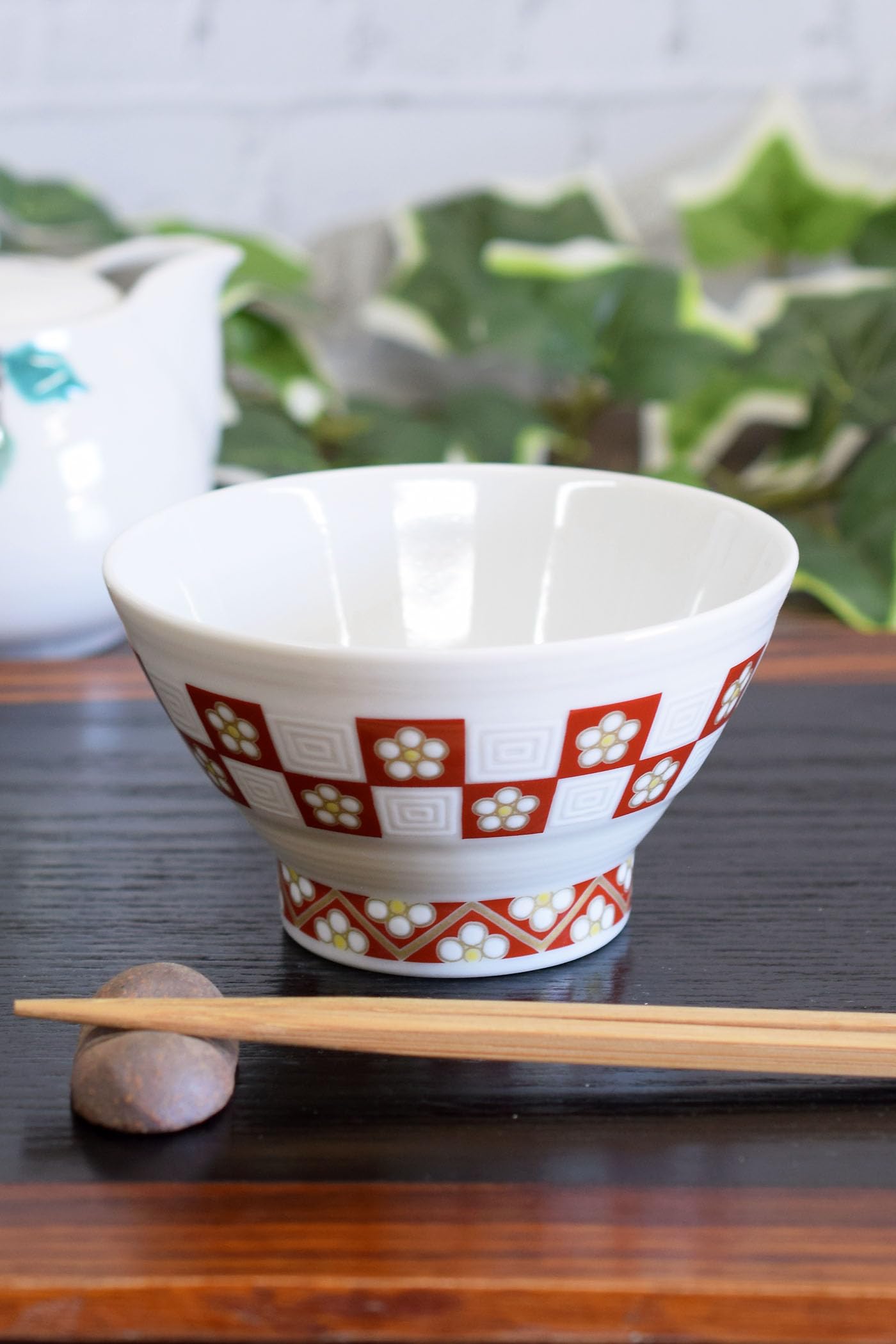 

Waza no Kura Kutani Ware Sendan Rice Bowl with Plum Checkered Pattern, Ceramic, Stylish Japanese Tableware, Perfect for 60th Birthdays, Gifts