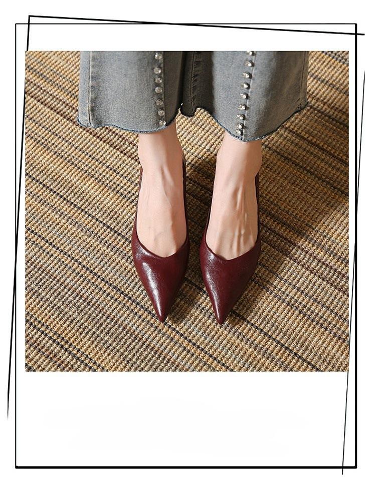 The first season is soft and not tired, the feet are comfortable, high heels, thin heels, autumn pointed-toed ancient single shoes