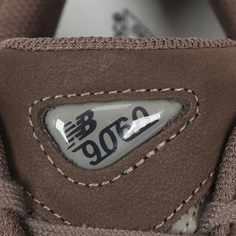 New Balance 9060 Mono Cortado