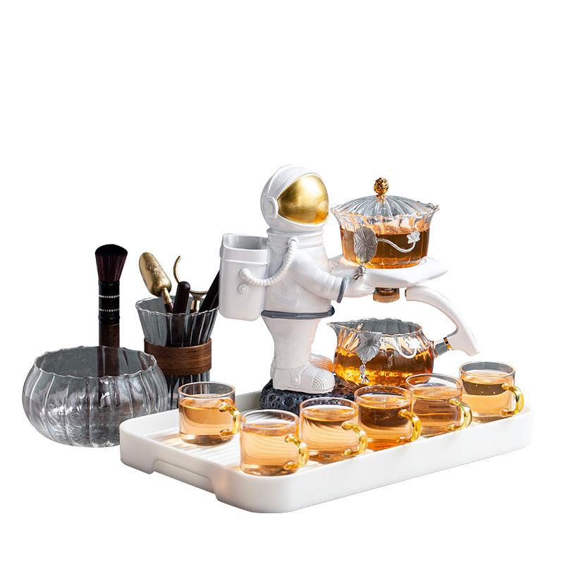 New Astronaut Creative Fish Magnetic Teapot Glass Lazy Automatic Tea Making Household Pu'er Oolong Tea Set Infuser Drinking