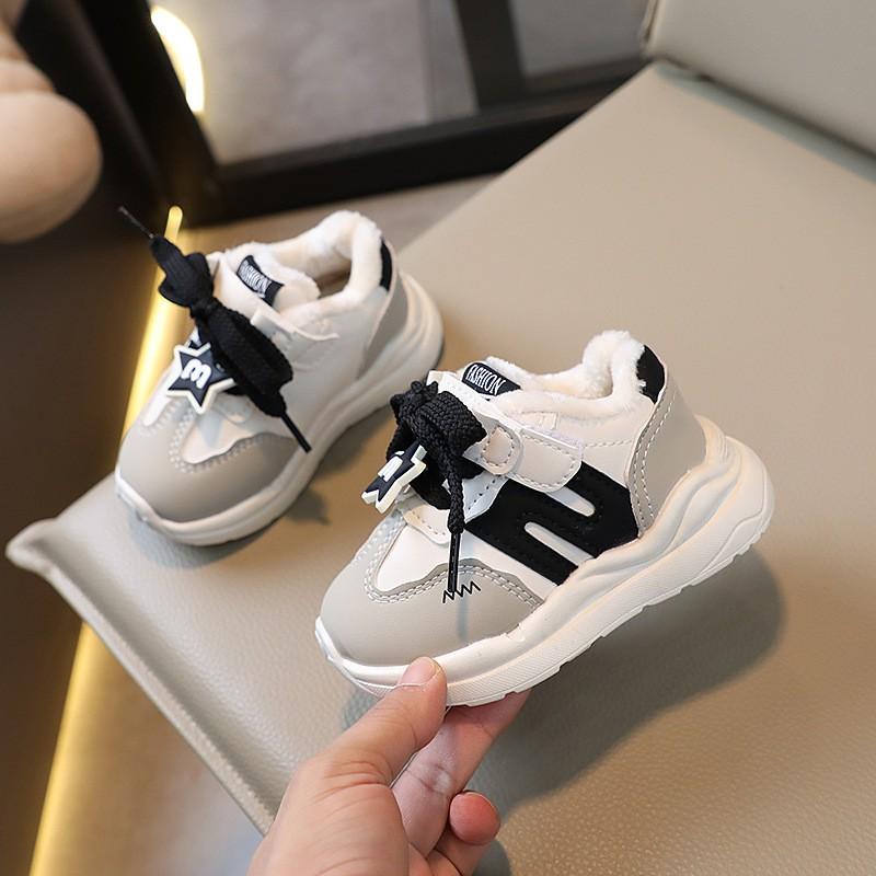 Kids Warm Fleece-Lined Sneakers Toddlers Children Soft Rubber Sole Closure Unisex Sport Shoes