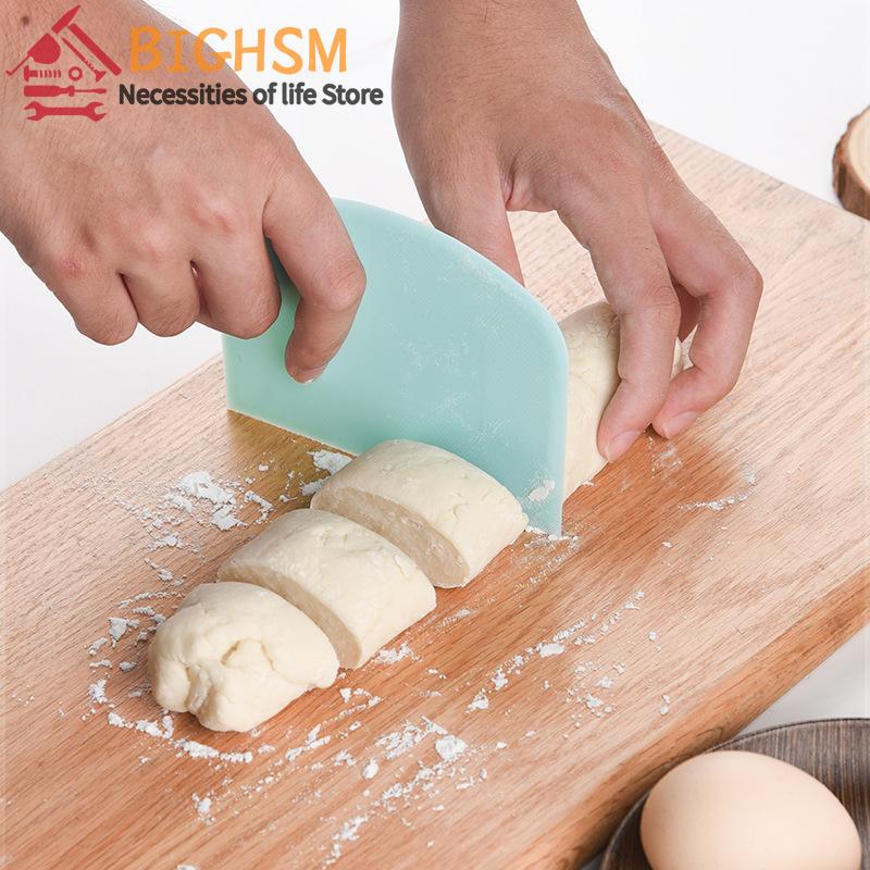 2pcs Dough Scraper Bowl Food-safe Plastic Dough Cutter Flexible Bench Multipurpose Food Scrappers For Bread Dough