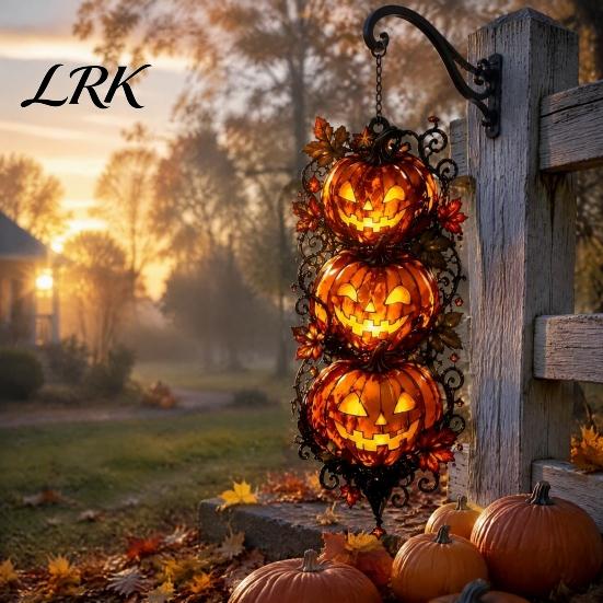 Halloween Pumpkin Hanging Ornaments Triple Stacked Jack-o'-Lantern Door Hanger, 2D Wall Ornament, Spooky Theme House Decor Fall Porch for Front