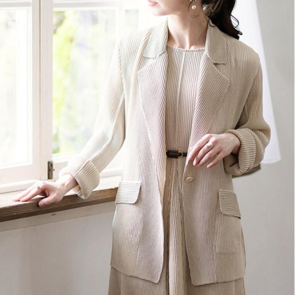 

Specchio Shuttle Pleats One Button Jacket 451 443 09