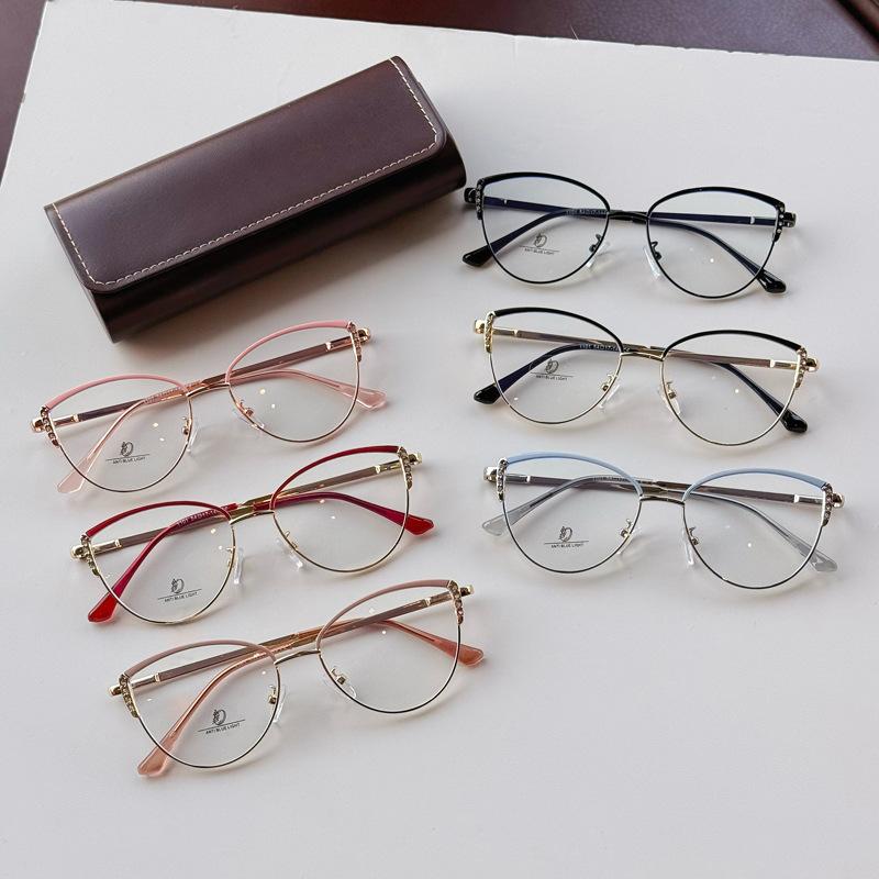 Fashion Cat Eye Glasses Frames for Women Blue Light Blocking Computer Eyewear Stylish Female Eyeglass Frames