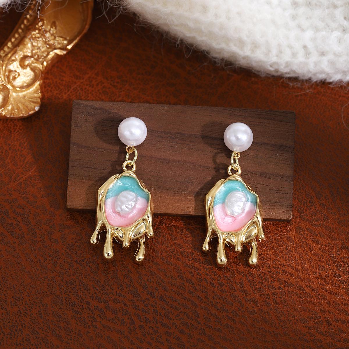 Summer Monet Garden Style Pearl Flower Stud Earrings: Girlish Retro Heart Design