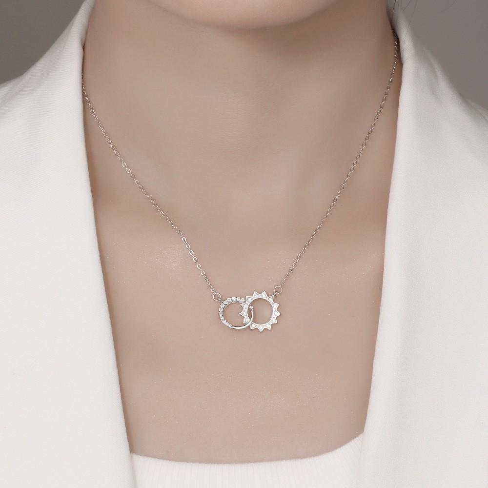 

Ожерелье из стерлингового серебра с переплетающимися кольцами Солнца и Луны - Оригинальный дизайн 925 Silver