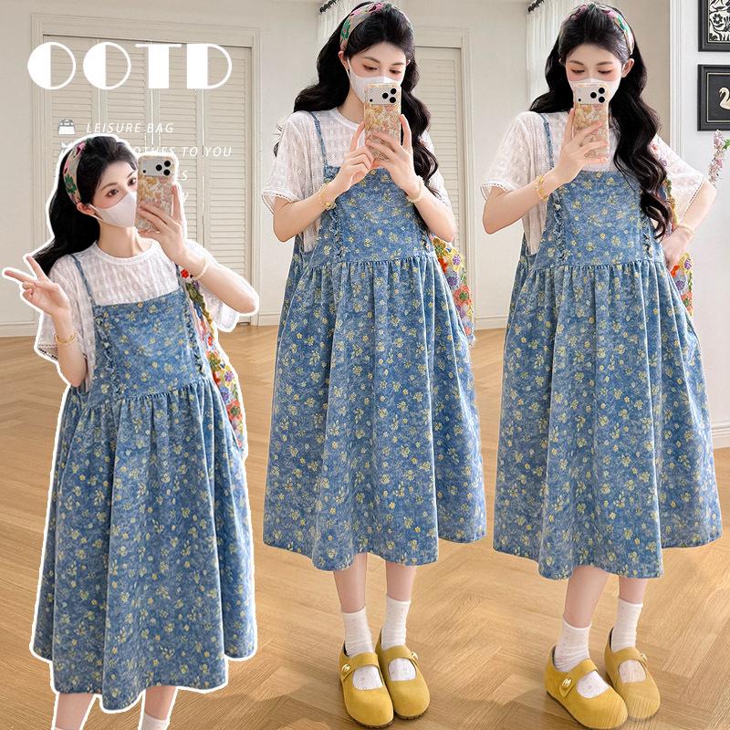 Elegant Summer Maternity Denim Dress: Chic French-Inspired Pregnancy Wear