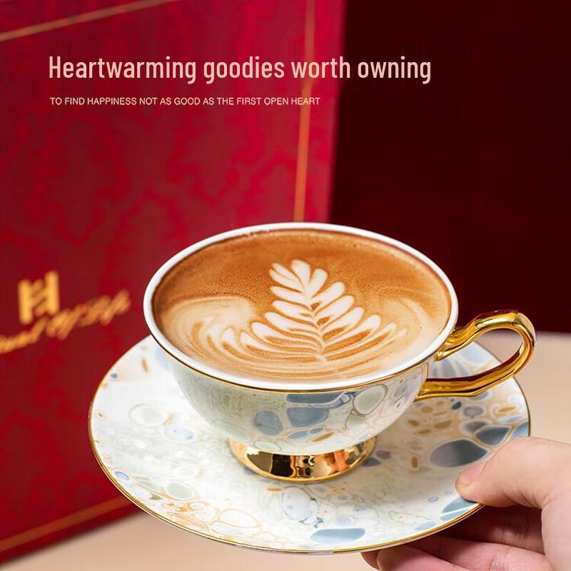 Позолоченный европейский фарфоровый кофейно-чайный сервиз DHGU Cup & Saucer with Spoon, Portable Gift Box