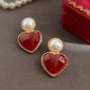 French Retro Hong Kong Style Love Earrings Women's Court Style Literary Temperament Earrings Versatile High-end Pearl Earrings