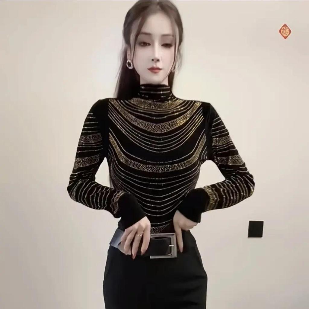 De Rong Women's High-Class Autumn Winter Half-High Collar Long Sleeve T-Shirt with Hot Drilling